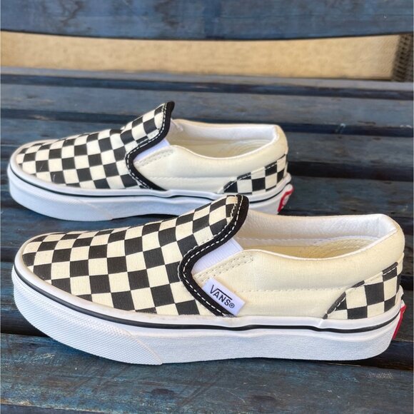 Vans Classic Kids Slip-On Checkerboard Skate Shoe White/ Black Size 13 Cushioned - Picture 2 of 11